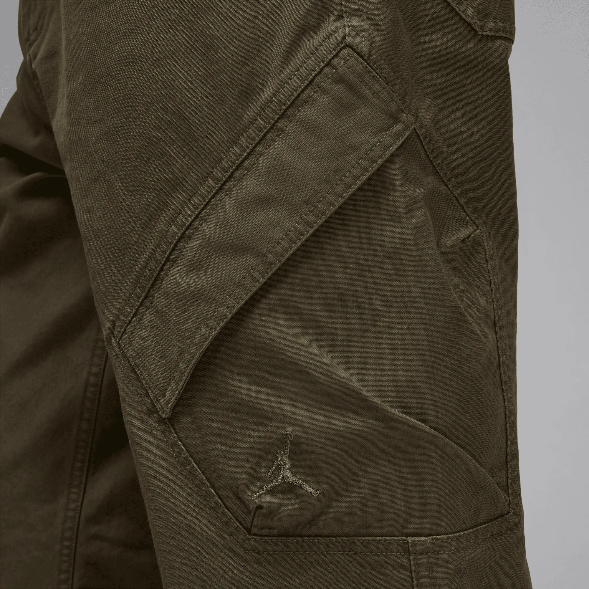 Air Jordan Medium Olive Chicago Pants