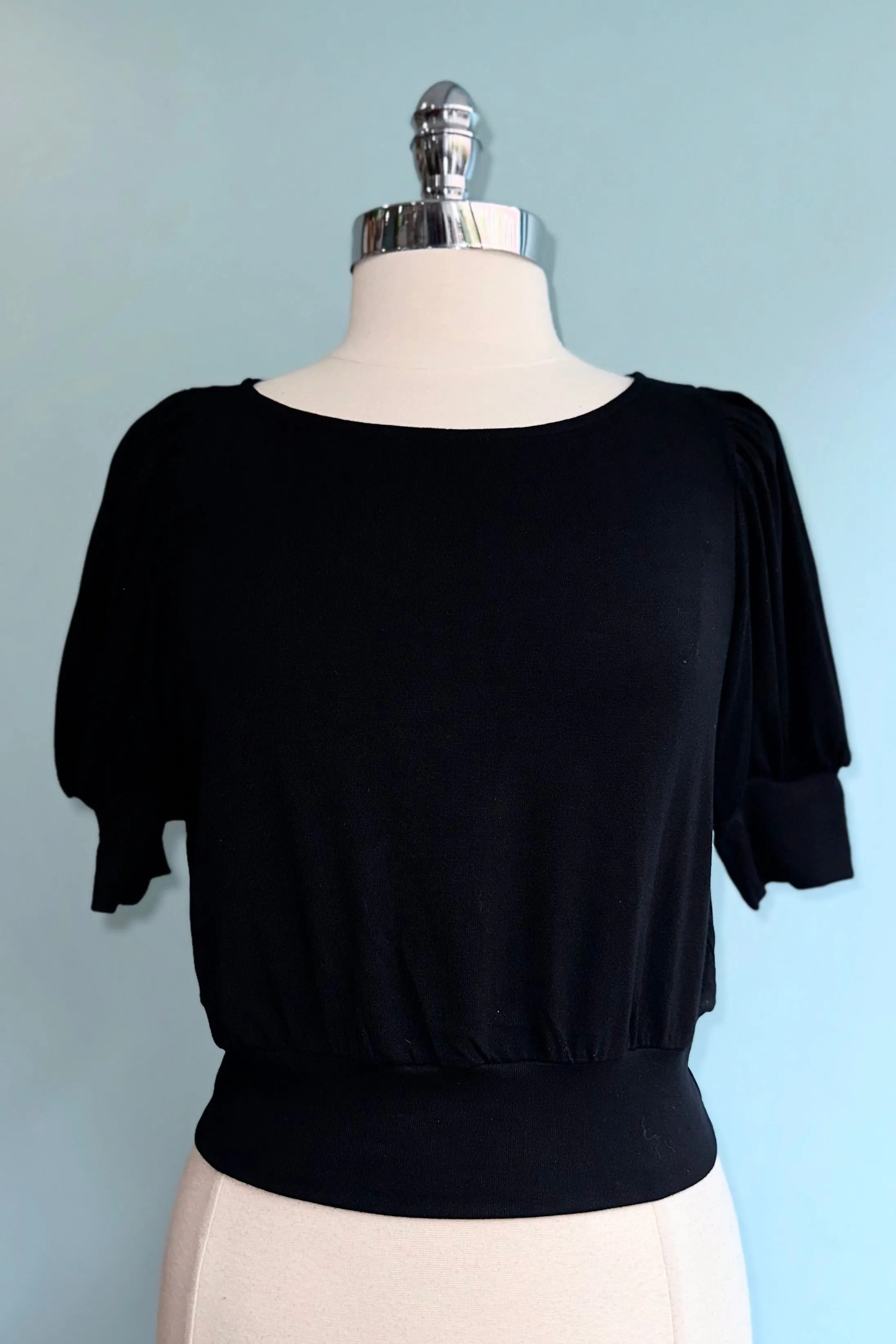 Black Soft Puff Sleeve Crop Top