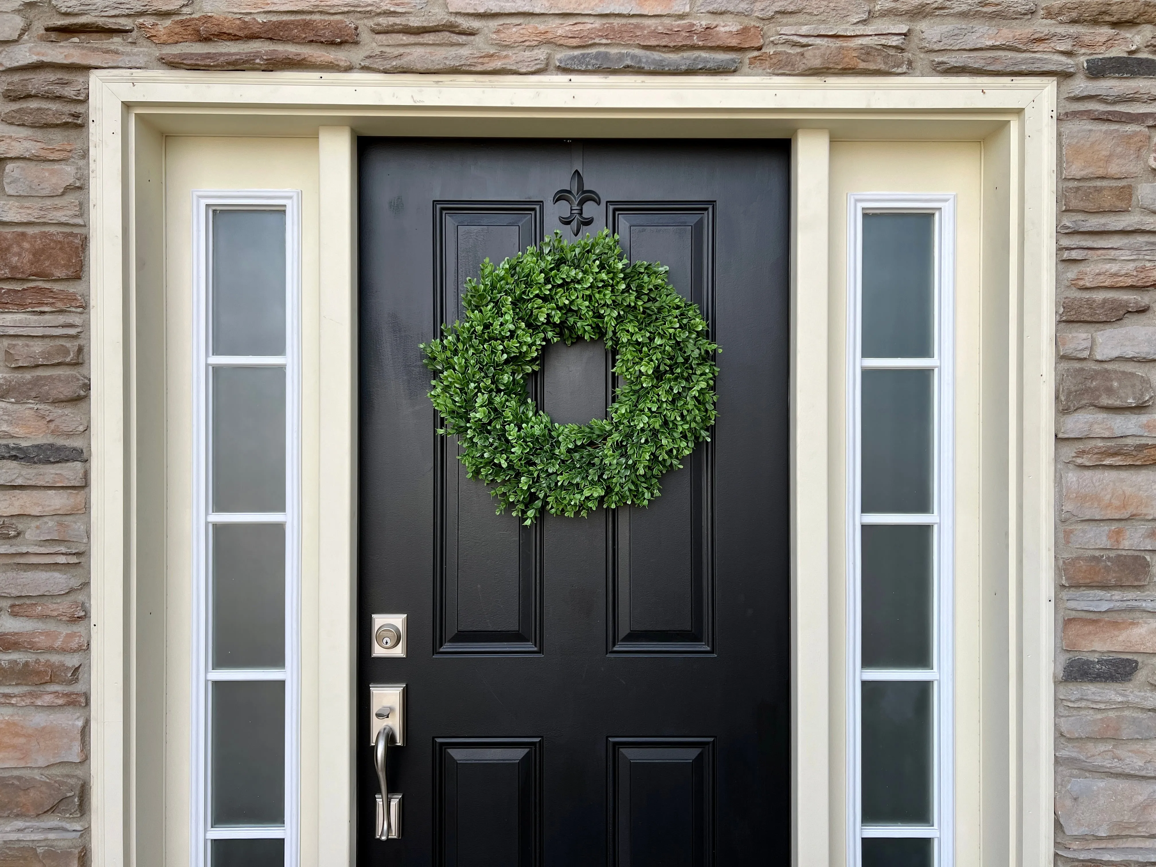 Classic Boxwood Wreath