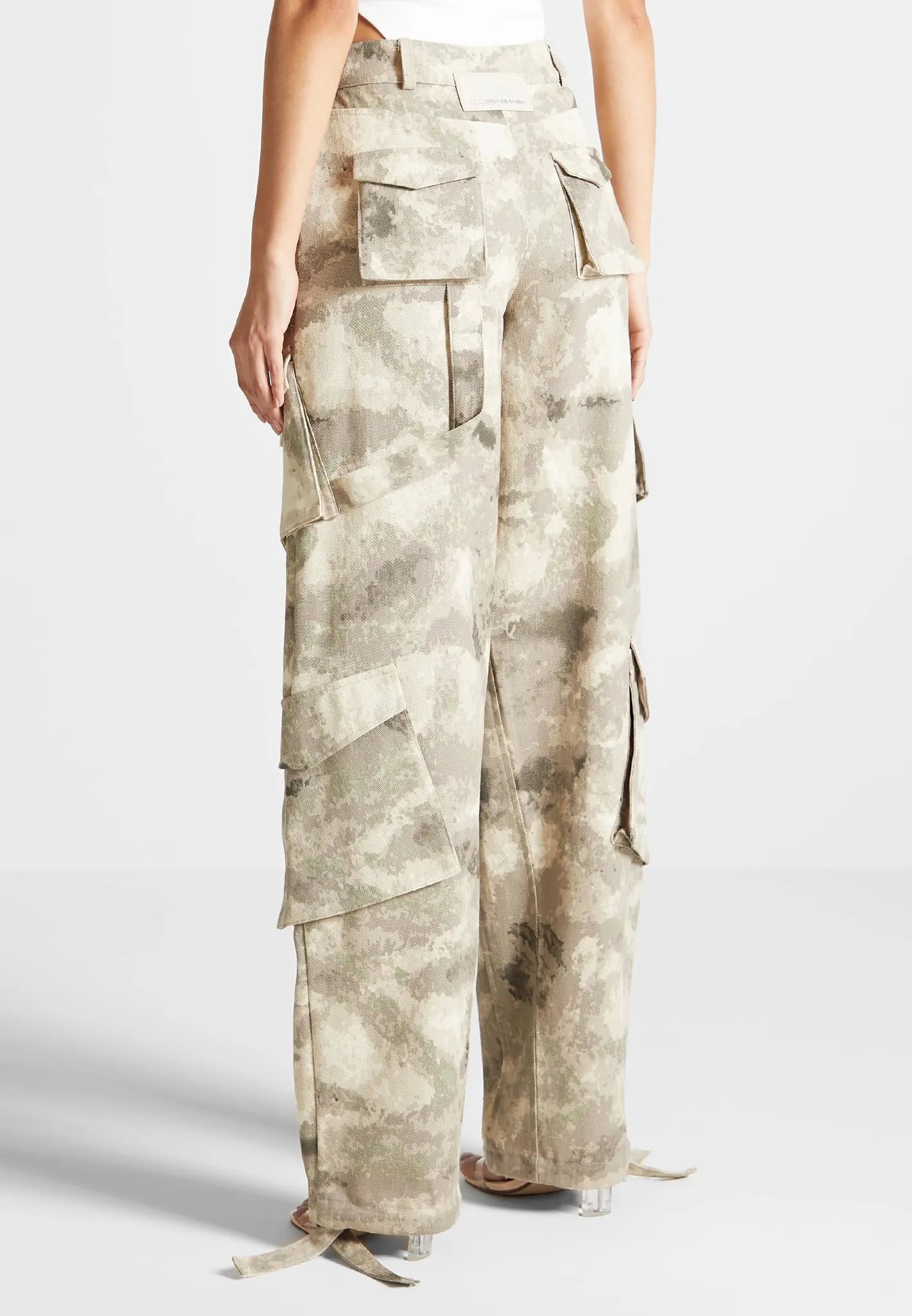 High Waisted Camo Cargo Pants - Beige