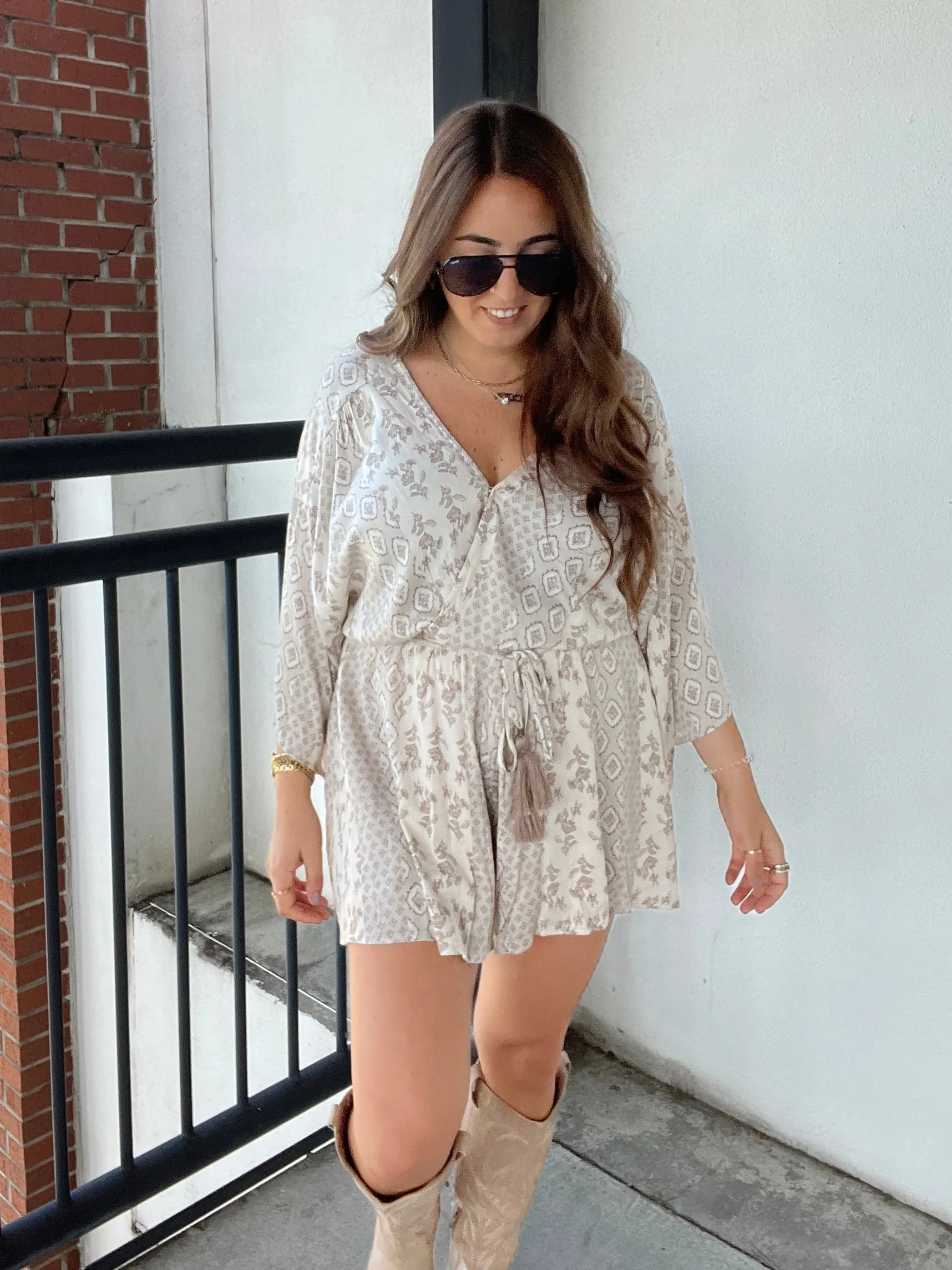 KINSLEY PRINTED ROMPER IN CREAM